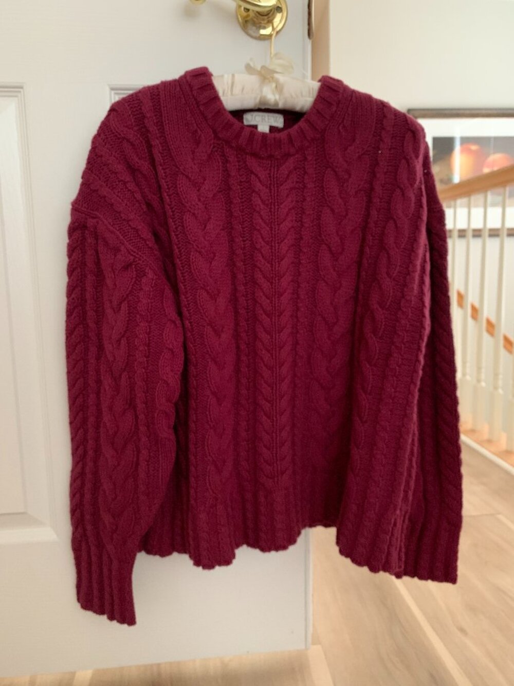 A J. CREW Cable Pullover in cotton, Size Large